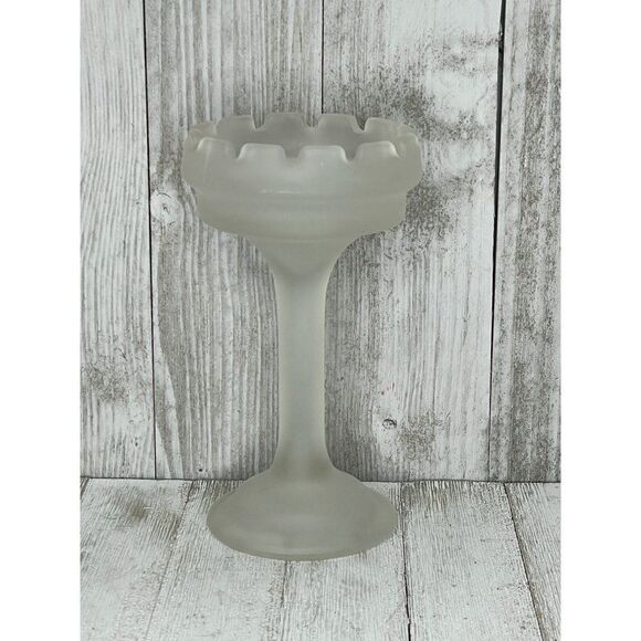 Vintage Party Lite Castle Turret Style Frosted Glass Candle Holder - Picture 3 of 6